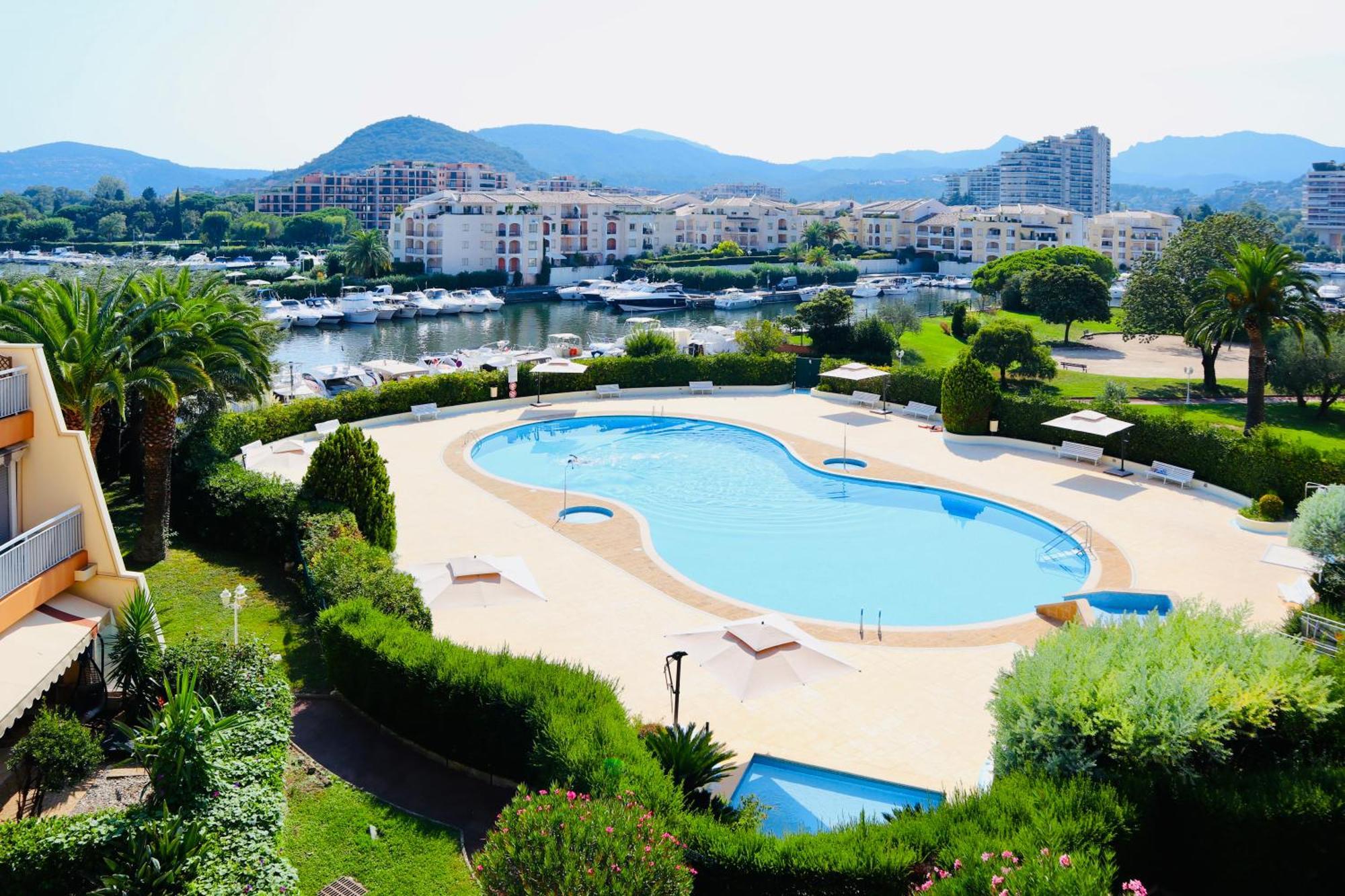 망들리유 라 나플 Somptueux 3 Pieces Vue Sur Piscine 빌라 외부 사진